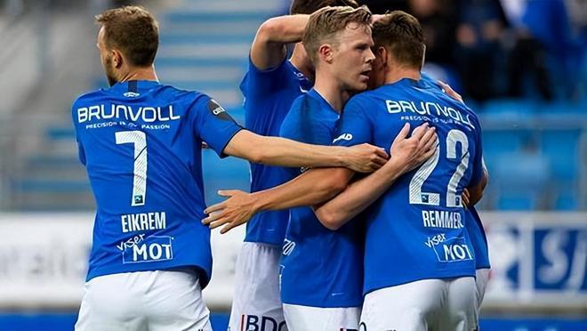 魄的點球大 魄的點球大